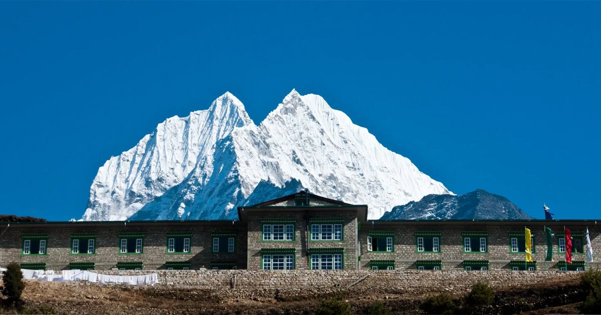 Everest Luxury Trek
